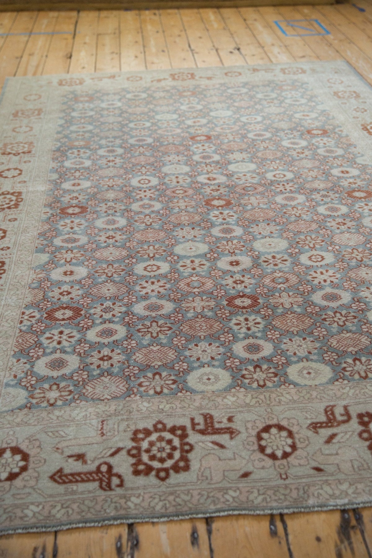 6x8.5 Vintage Sparta Carpet